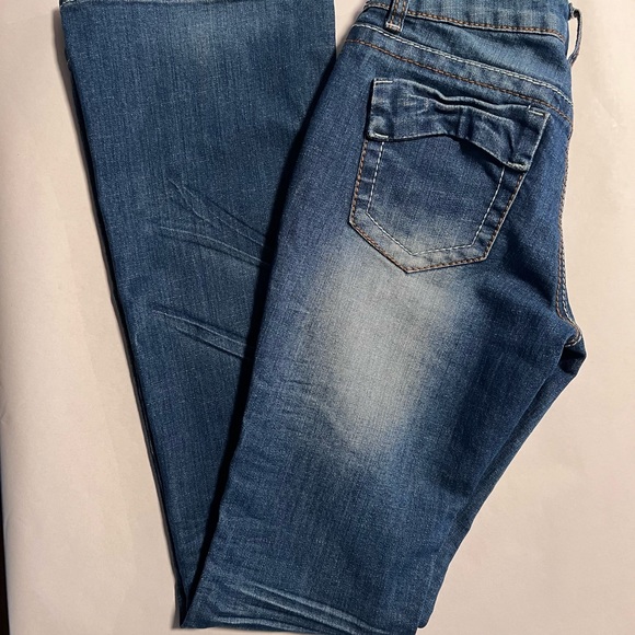 Rocks & Indigo Jeans - Picture 5 of 7